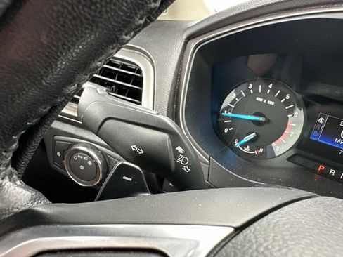 Used 2017 Ford Fusion SE AWD/4WD image 21