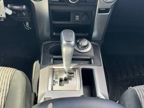 Used 2016 Toyota 4Runner SR5 AWD/4WD image 16