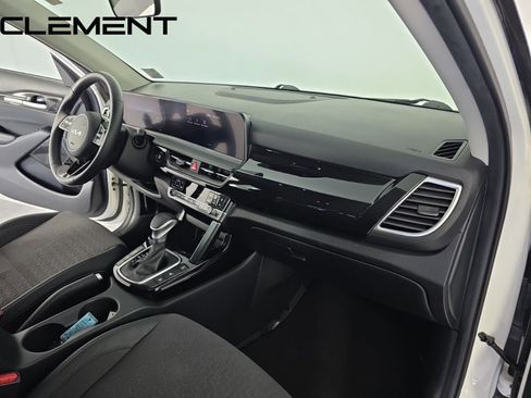 Used 2024 Kia Seltos S image 33