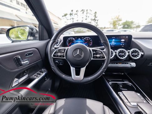 Used 2023 Mercedes-Benz GLA 250 4MATIC w/ Premium Package image 40