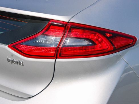 Used 2019 Hyundai Ioniq SEL image 10