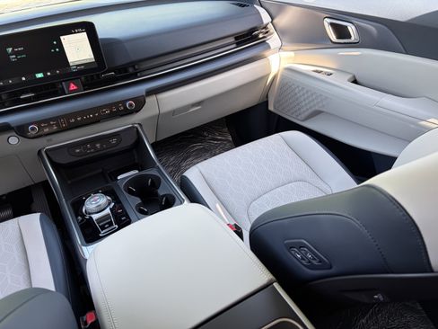 New 2026 Kia Carnival SX FWD image 14