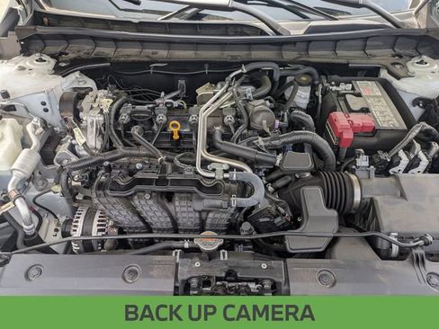 Used 2025 Nissan Altima 2.5 SV FWD image 13