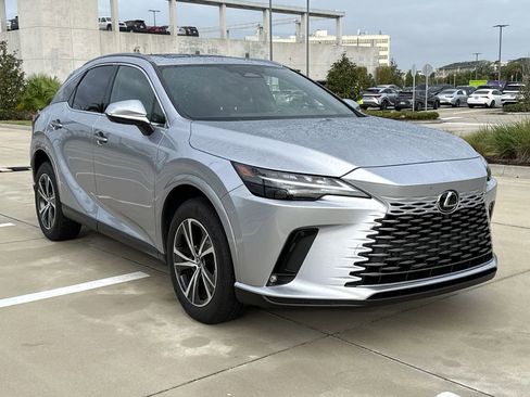 Used 2025 Lexus RX 350 Premium w/ Accessory Package (Z1) FWD image 12