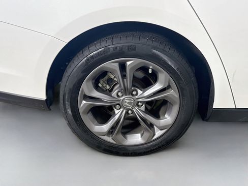 Used 2024 Honda Accord EX image 33