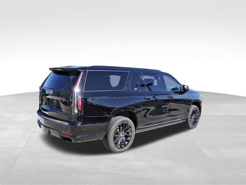 Used 2023 Cadillac Escalade ESV Sport Platinum w/ LPO, ONYX Package image 4