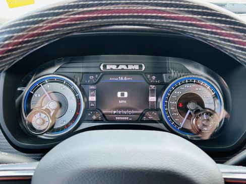 Used 2019 RAM 2500 Limited AWD/4WD image 23
