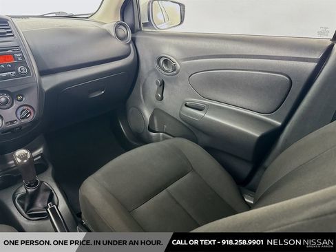 Used 2016 Nissan Versa S FWD image 20