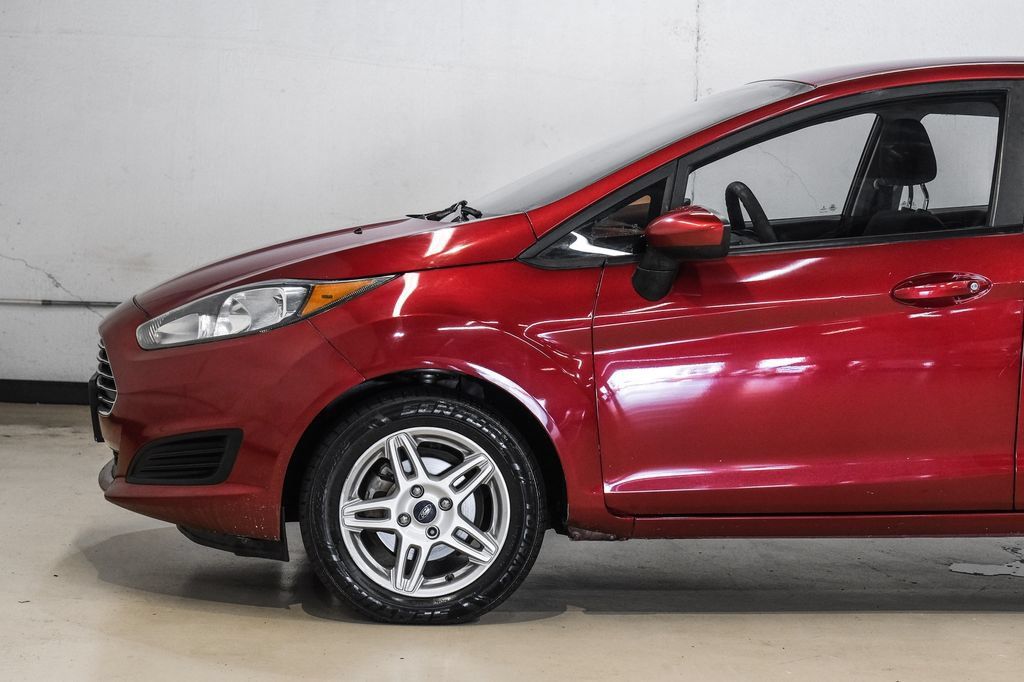 Used 2017 Ford Fiesta SE FWD image 16
