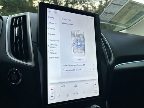 Used 2023 Ford Edge SEL w/ Sport Appearance Package image 26