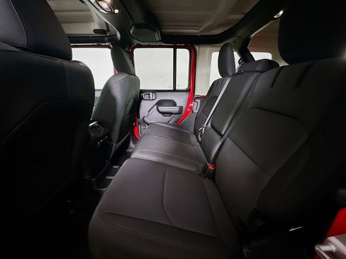 Used 2023 Jeep Wrangler Unlimited w/ Cold Weather Group image 27