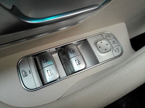 Used 2023 Mercedes-Benz GLE 350 4MATIC w/ 3rd Row Seat Package image 39