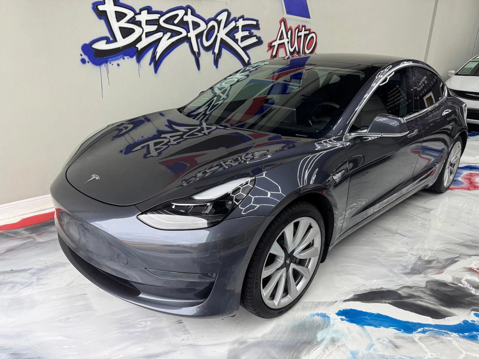 Used 2019 Tesla Model 3 Standard Range RWD image 2