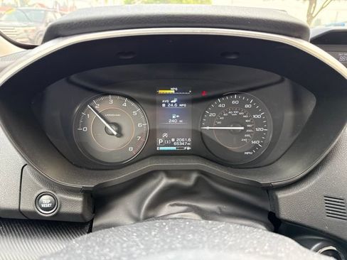Used 2020 Subaru Crosstrek 2.0i Premium w/ Moonroof Package 1 AWD/4WD image 5