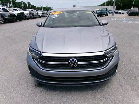 Used 2024 Volkswagen Jetta SE image 6