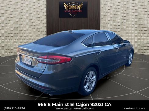 Used 2018 Ford Fusion SE image 6