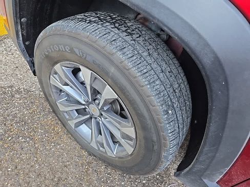 Used 2025 Chevrolet Equinox LT w/ Convenience Package II FWD image 6