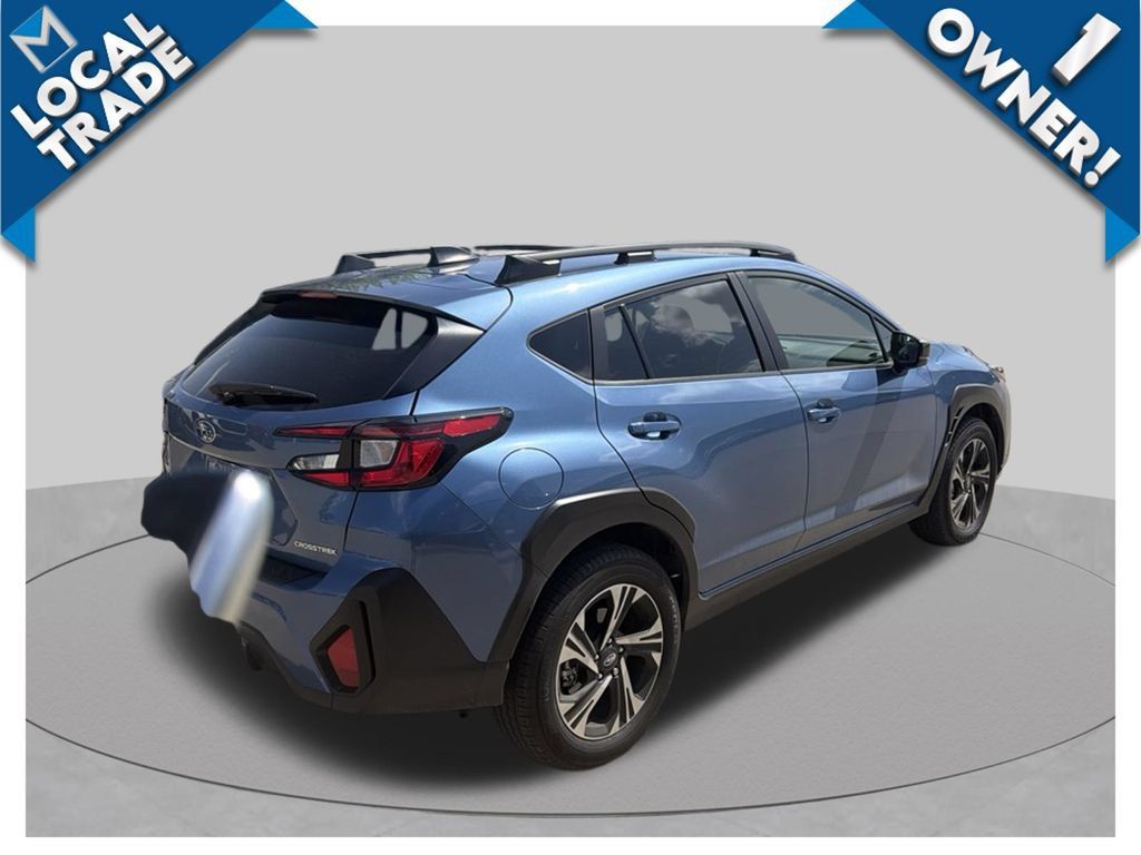 Used 2024 Subaru Crosstrek 2.0i Premium AWD/4WD image 5