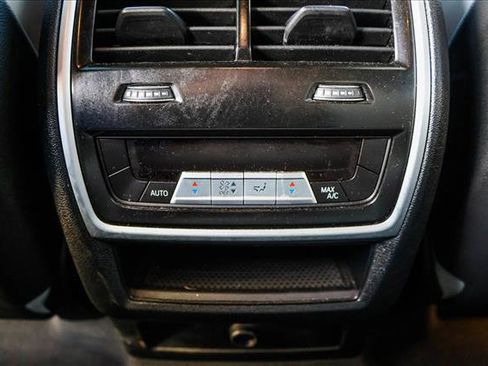 Used 2023 BMW X6 xDrive40i w/ M Sport Package image 24