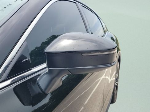 Certified 2025 Toyota Crown AWD/4WD image 26