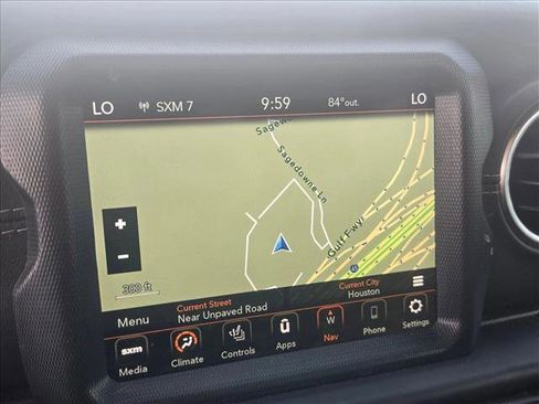 Used 2020 Jeep Gladiator Overland AWD/4WD image 16