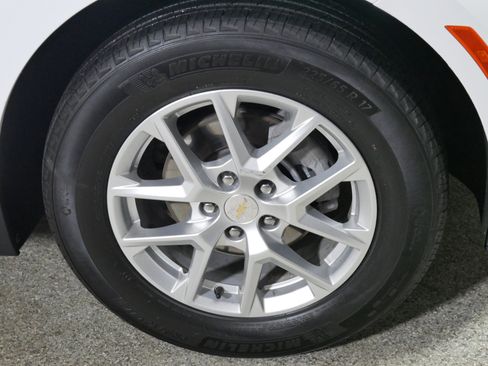 Used 2024 Chevrolet Equinox LS w/ LS Convenience Package FWD image 15