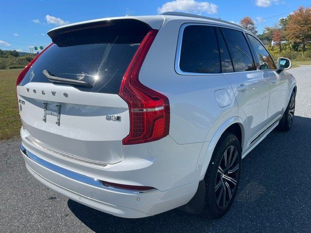Used 2024 Volvo XC90 B5 Plus w/ Protection Package Premier AWD/4WD image 4