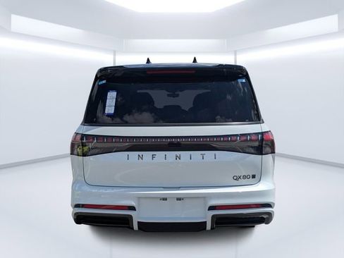 New 2026 INFINITI QX80 Autograph w/ Premium Cargo Package image 4