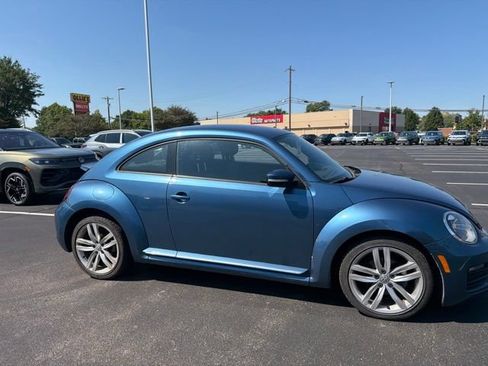 Used 2019 Volkswagen Beetle 2.0T S FWD image 16