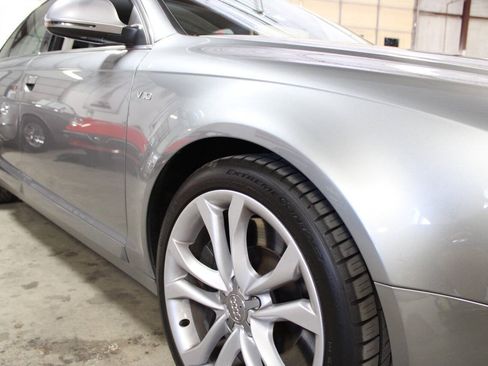 Used 2009 Audi S6 Sedan AWD/4WD image 14