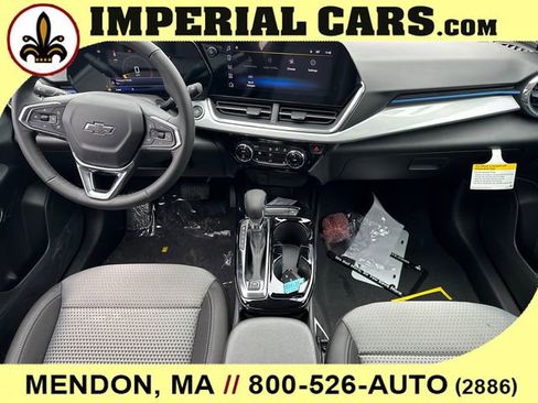 New 2026 Chevrolet Trax LT w/ Driver Confidence Package image 16