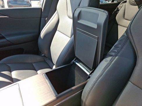 Used 2023 Tesla Model X image 28