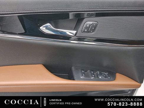 Certified 2023 Lincoln Nautilus Reserve AWD/4WD image 12