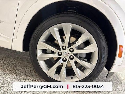 Used 2023 Buick Envision Avenir AWD/4WD image 32