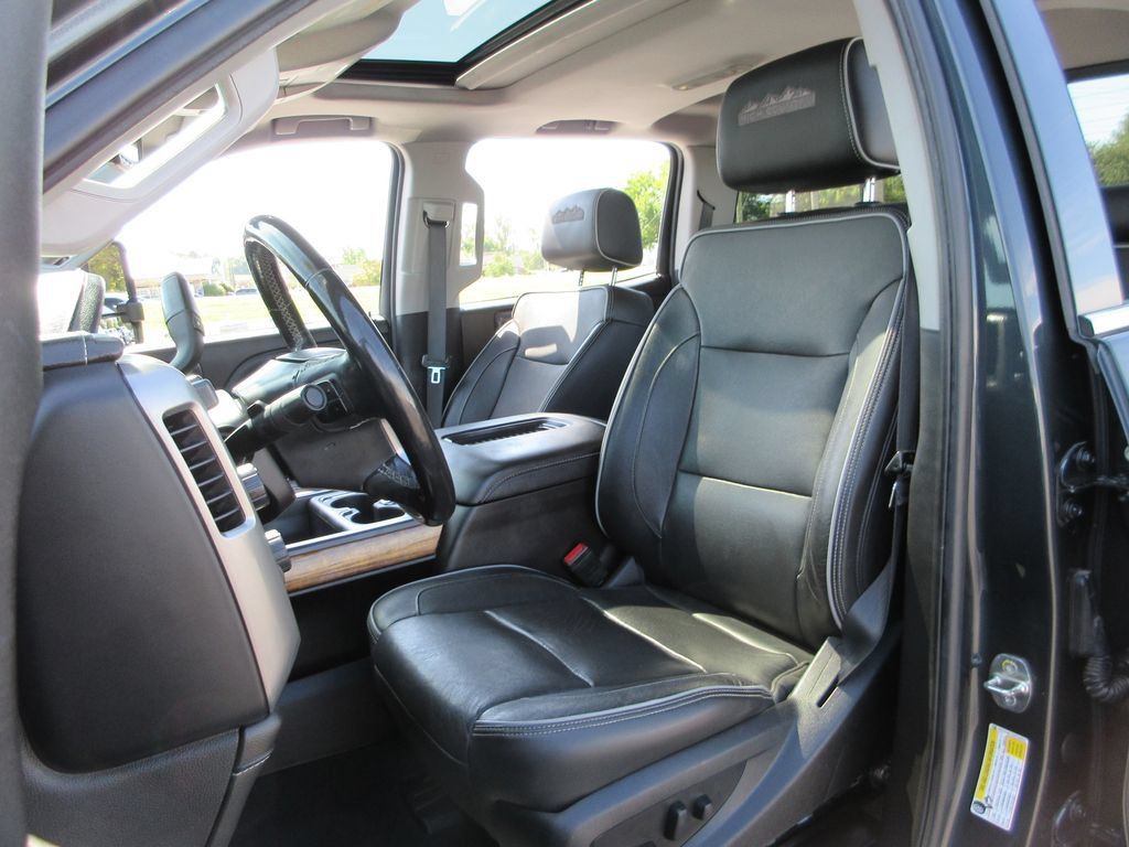 Used 2019 Chevrolet Silverado 2500 High Country w/ Duramax Plus Package AWD/4WD image 24