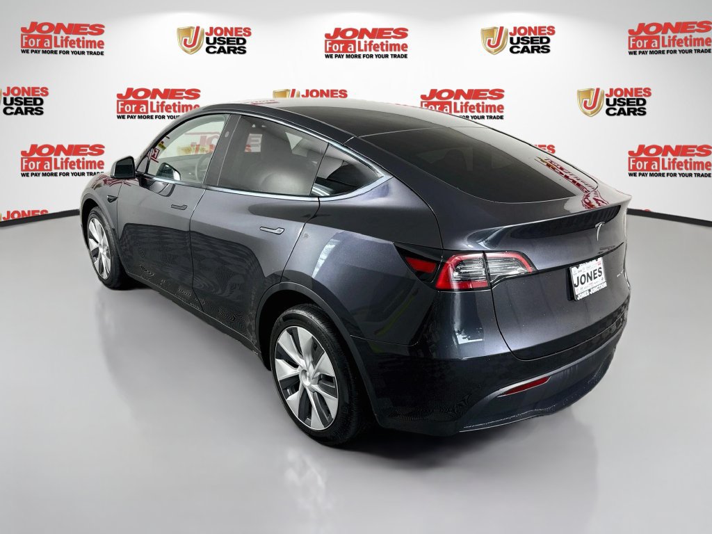Used 2024 Tesla Model Y Long Range AWD/4WD image 2
