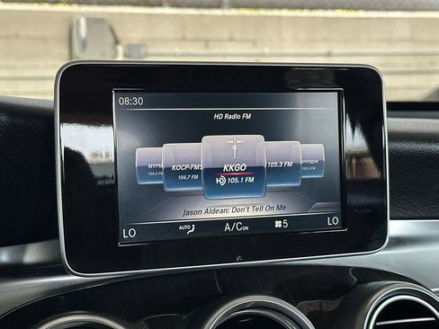 Used 2019 Mercedes-Benz GLC 300 image 21