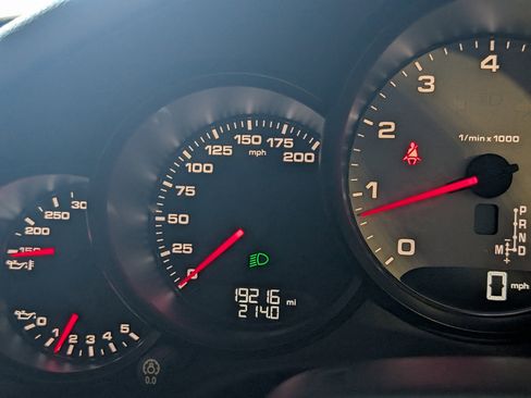 Used 2018 Porsche 911 Carrera 4S image 38