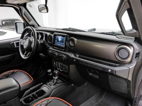 Used 2019 Jeep Wrangler Unlimited Sport S AWD/4WD image 16