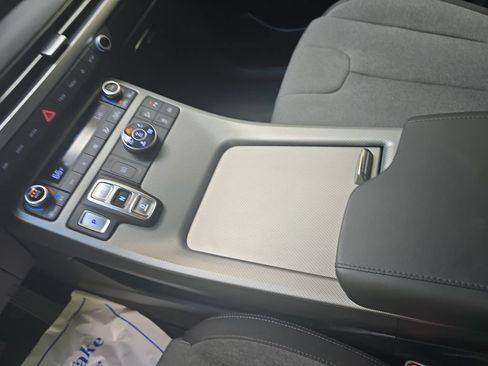 Certified 2025 Hyundai Palisade SE AWD/4WD image 30