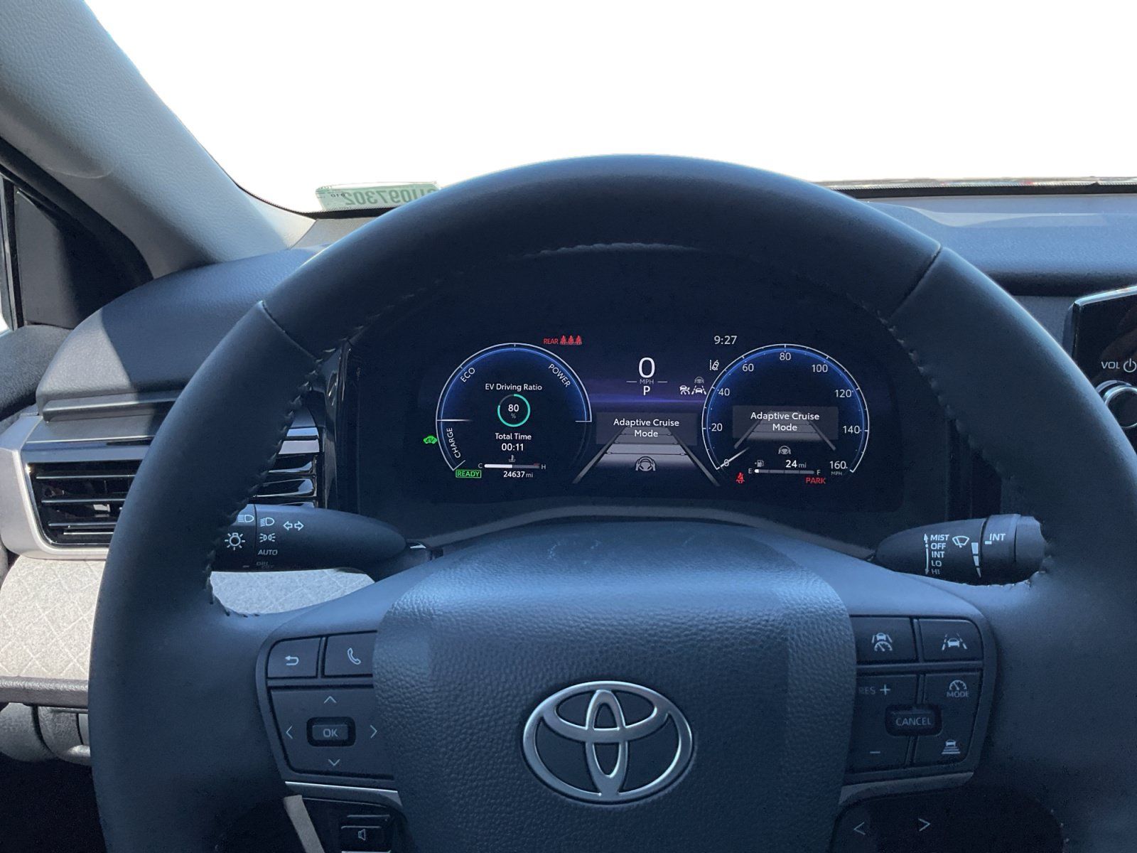 Used 2025 Toyota Camry XLE FWD image 13
