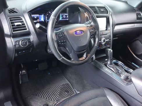 Used 2016 Ford Explorer Sport w/ Equipment Group 401A image 9