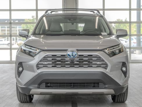 Used 2024 Toyota RAV4 Limited w/ Advanced Technology Package AWD/4WD image 11