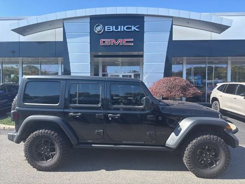 Used 2024 Jeep Wrangler Willys image 34