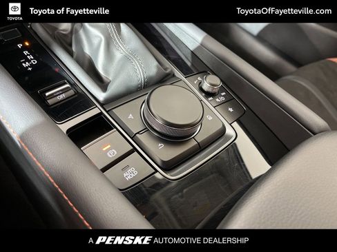 Used 2025 MAZDA MAZDA3 s image 32