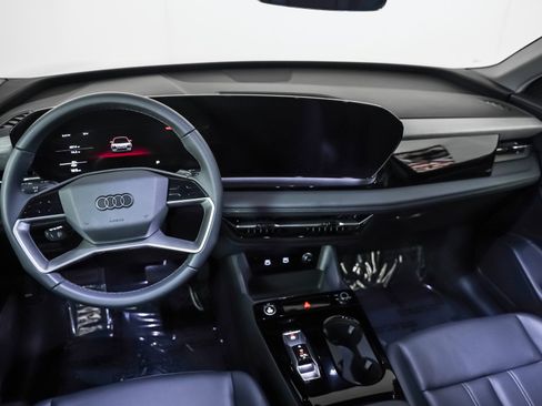 Certified 2025 Audi Q6 e-tron Premium w/ Convenience Package image 18