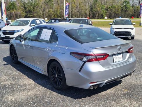 Used 2023 Toyota Camry XSE FWD image 5