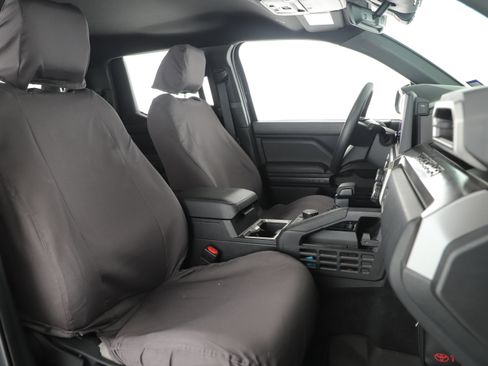 Used 2024 Toyota Tacoma TRD Sport image 17