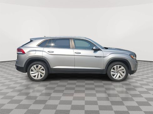 Certified 2023 Volkswagen Atlas Cross Sport SE w/ Panoramic Sunroof Package AWD/4WD image 12