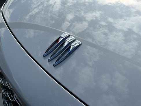 Used 2024 Buick Envision Avenir image 6